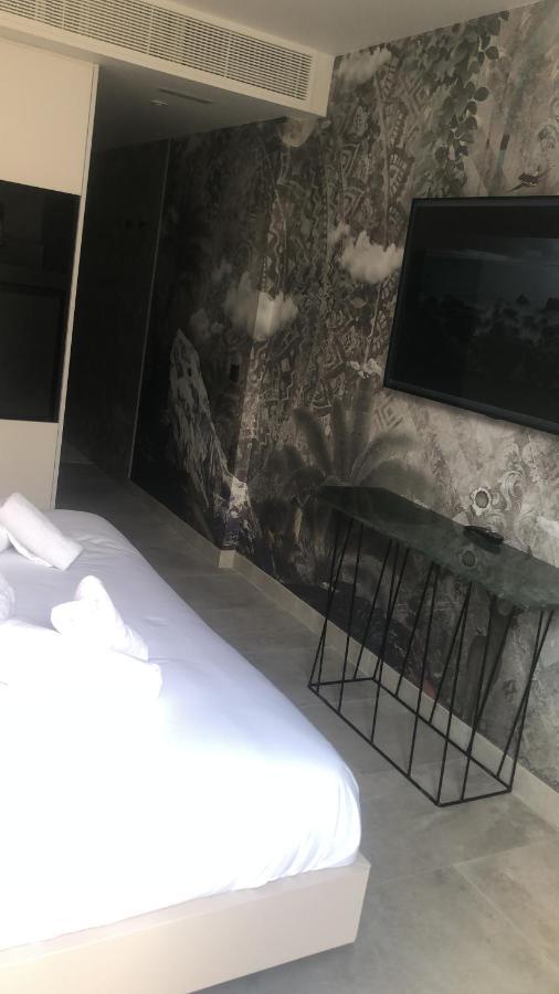 Lo Hotel Del Poblet 厄尔·波普瑙·德尔·戴尔 外观 照片